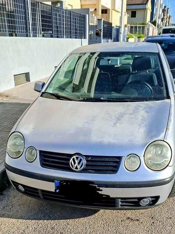 Usata VW Polo 64 CV (47 kW) 2005 Argento Berlina