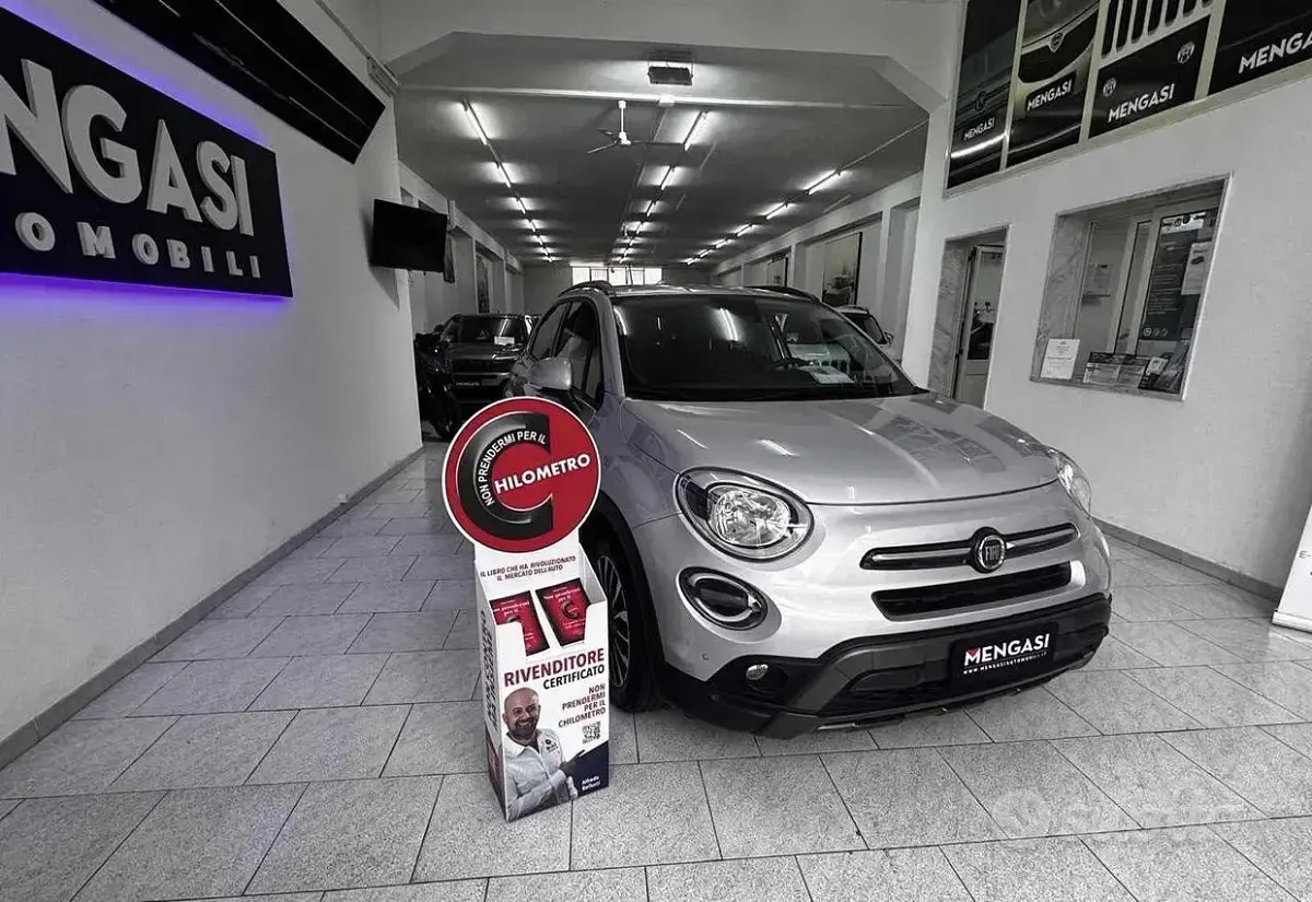 Begagnad Fiat 500X Cross 131 HK (96 kW) 2022 Grå SUV