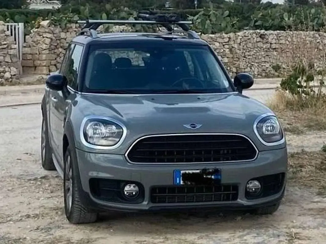Usata Mini One Countryman 102 CV (75 kW) 2018 Grigio SUV
