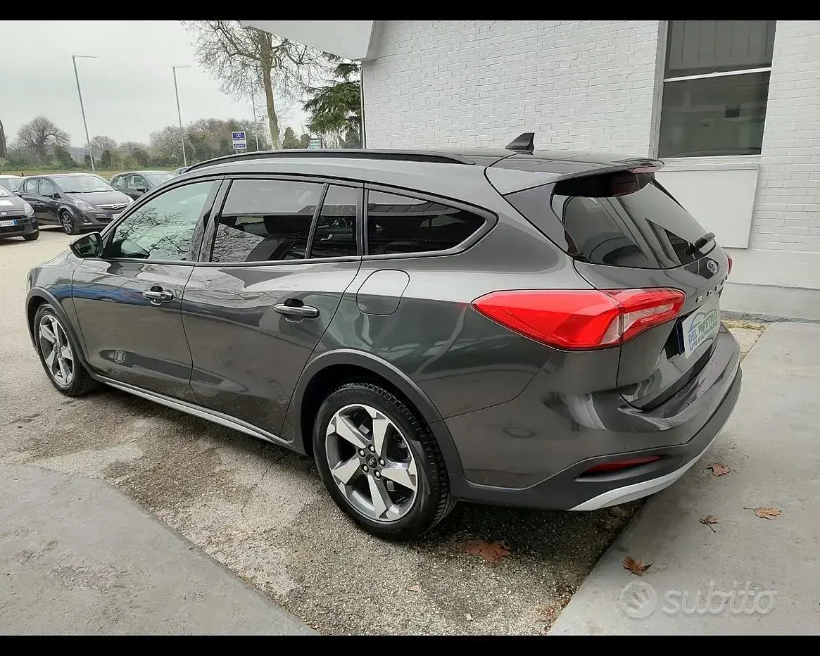 Usata Ford Focus Active 120 CV (88 kW) 2019 Grigio Station wagon