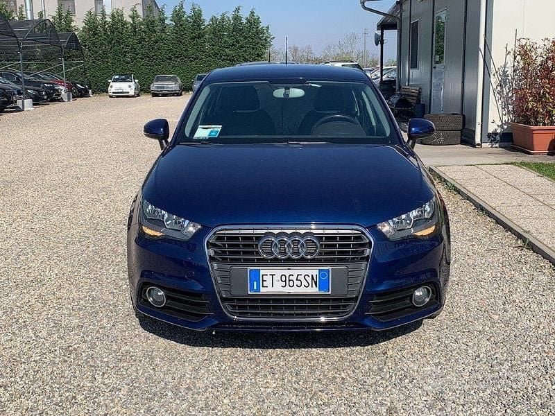 Usata Audi A1 Attraction 90 CV (66 kW) 2014 Blu Utilitaria
