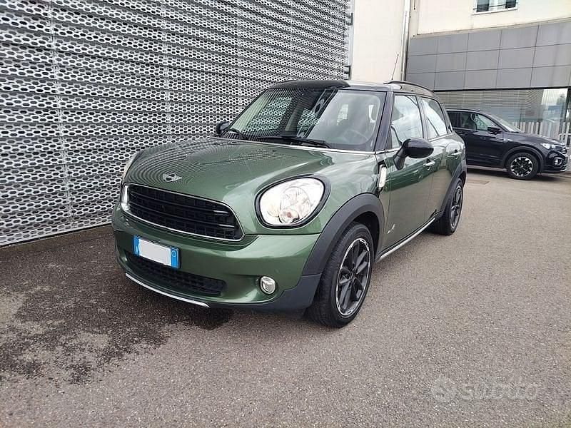 Usata Mini Cooper D Countryman 111 CV (81 kW) 2016 Verde SUV