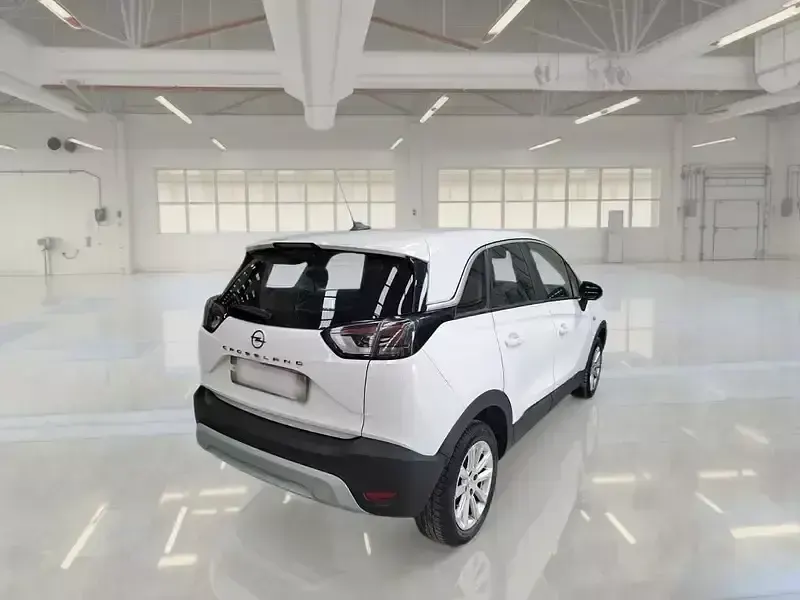 Usata Opel Crossland Elegance 110 CV (80 kW) 2021 SUV