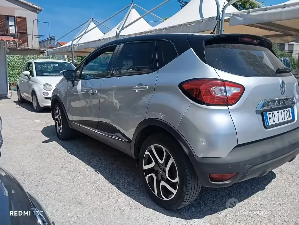 Usata Renault Captur 90 CV (66 kW) 2016 Grigio SUV