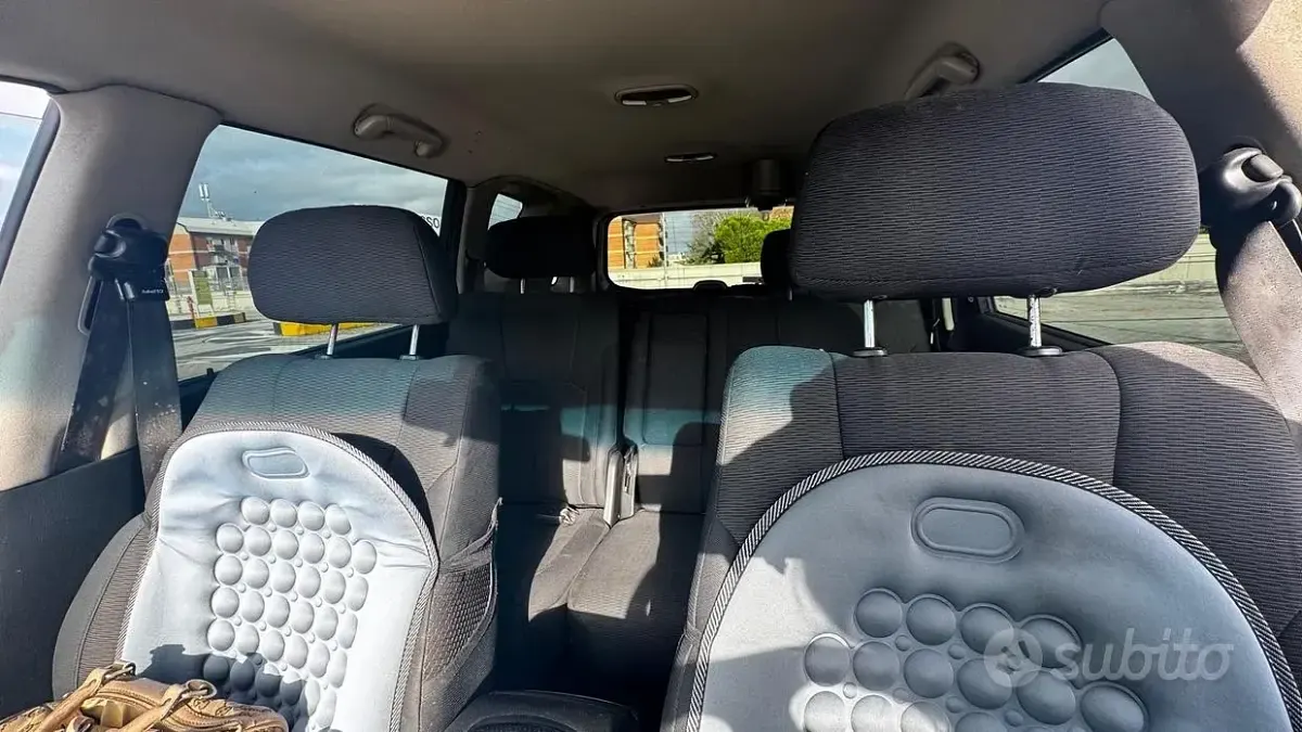 Usata SsangYong Rexton II 165 CV (121 kW) 2008 Grigio SUV