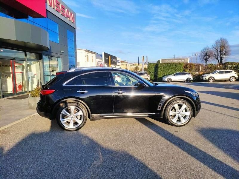 Usata Infiniti Fx30 238 CV (175 kW) 2014 Nero metallizzato SUV