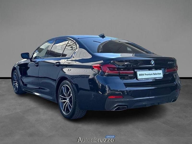 Usata BMW 530 M Sport 249 CV (183 kW) 2021 Nero Utilitaria