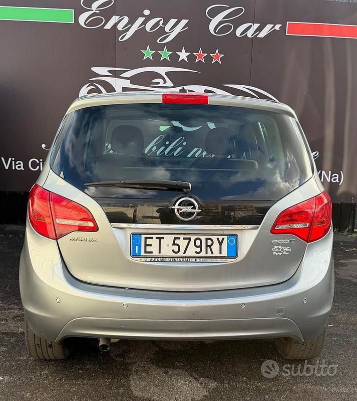 Usata Opel Meriva Cosmo 95 CV (69 kW) 2015 Grigio Monovolume