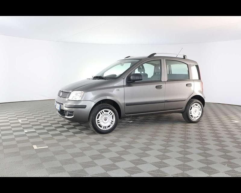 Usata Fiat Panda Dynamic 77 CV (56 kW) 2012 Grigio / pastello Utilitaria