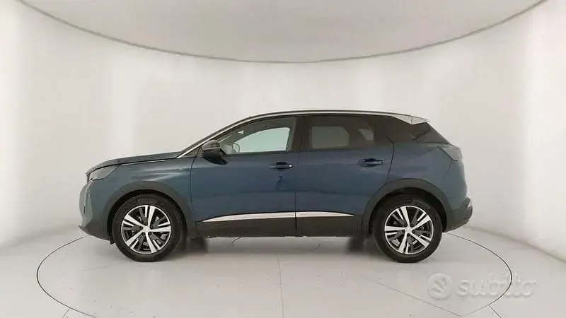 Usata Peugeot 3008 Allure 131 CV (96 kW) 2023 Blu SUV