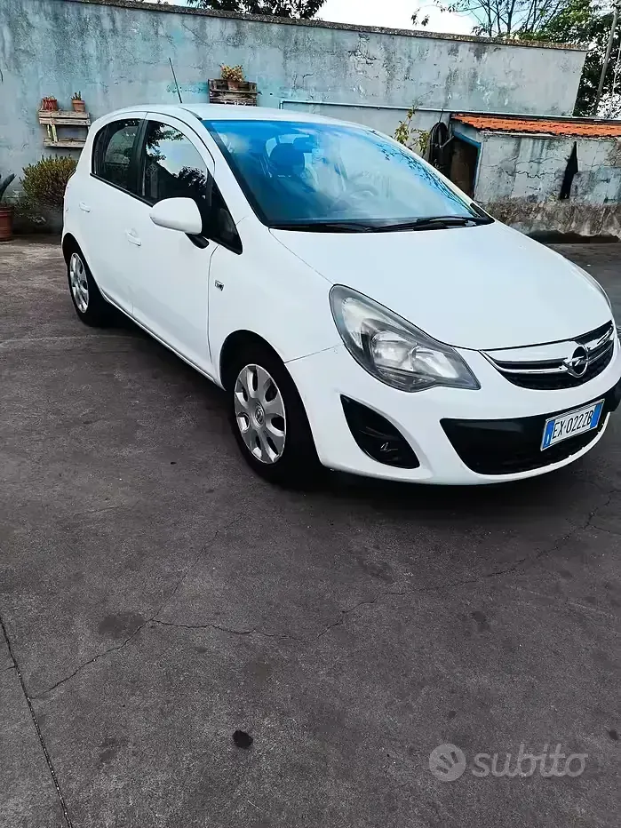 Usata Opel Corsa Edition 85 CV (62 kW) 2014 Bianco Utilitaria