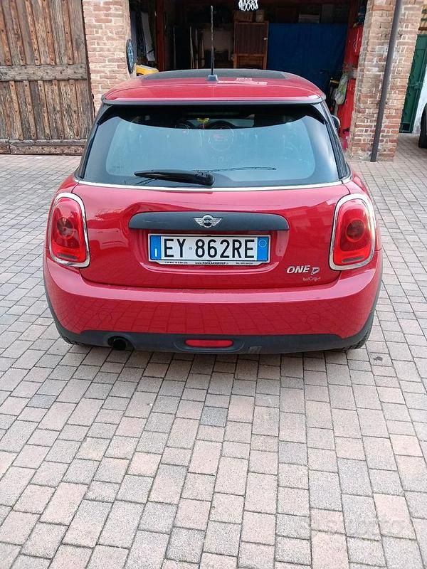 Usata Mini ONE 2015 Rosso Utilitaria