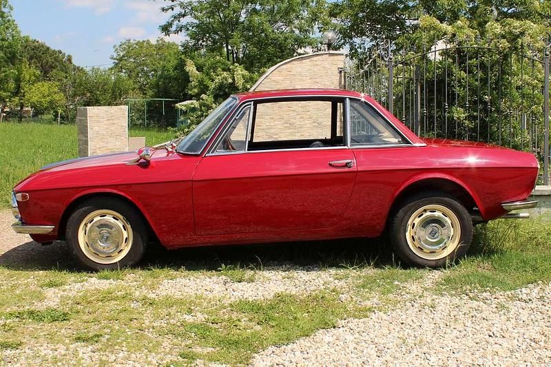 Begagnad Lancia Fulvia S 91 HK (66 kW) 1969 Röd Halvkombi