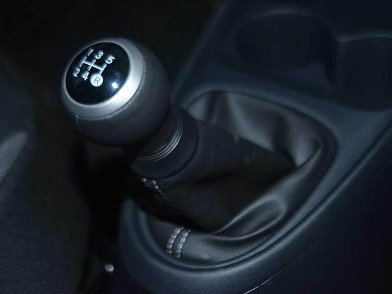 Nuova Toyota Aygo Active 72 CV (52 kW) 2025 Bianco Utilitaria