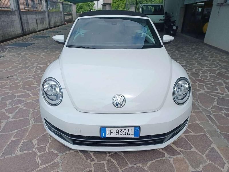 Usata VW Beetle Cabriolet 105 CV (77 kW) 2015 Bianco Cabrio