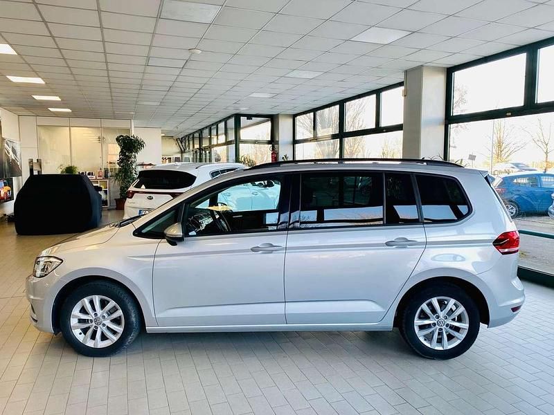 Usata VW Touran Comfortline 116 CV (85 kW) 2018 Argento Monovolume