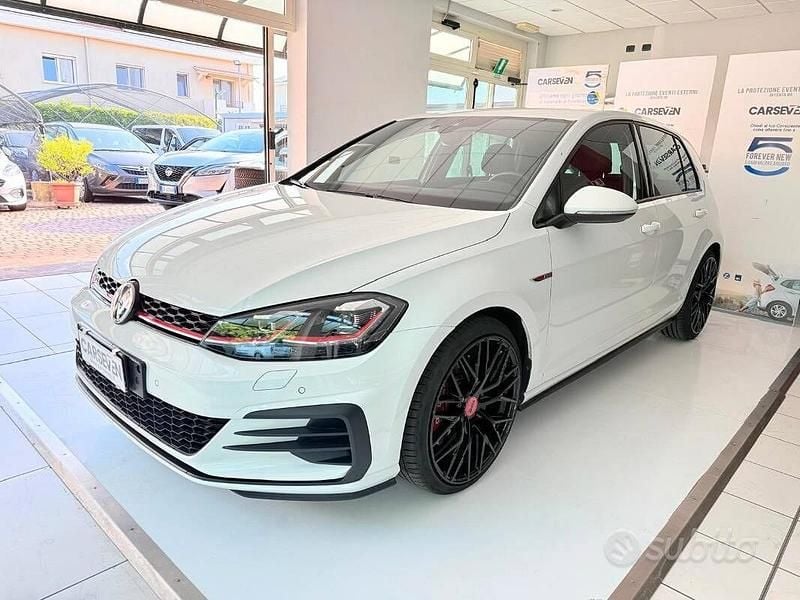 Bianco Usata 2019 VW Golf VII GTI Tre volumi | 24.999 € (Buon prezzo) - Immagine 1/4