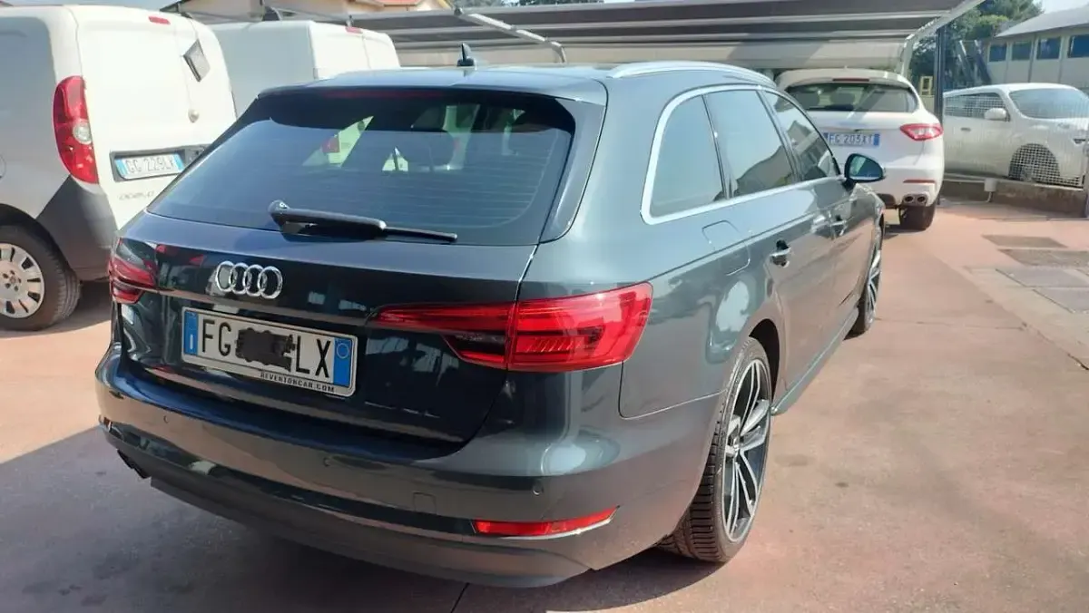 Usata Audi A4 Ambiente 190 CV (139 kW) 2017 Grigio Station wagon
