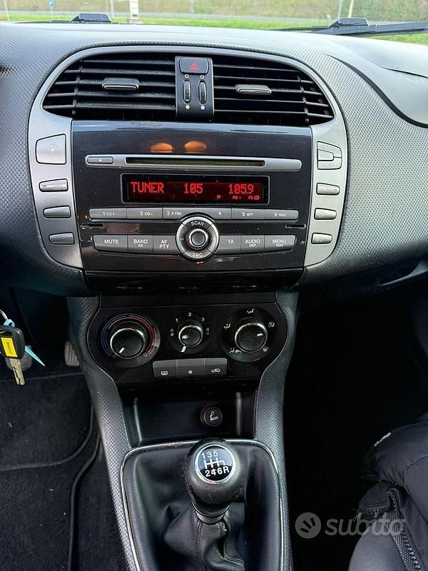 Usata Fiat Bravo 105 CV (77 kW) 2009 Nero Utilitaria