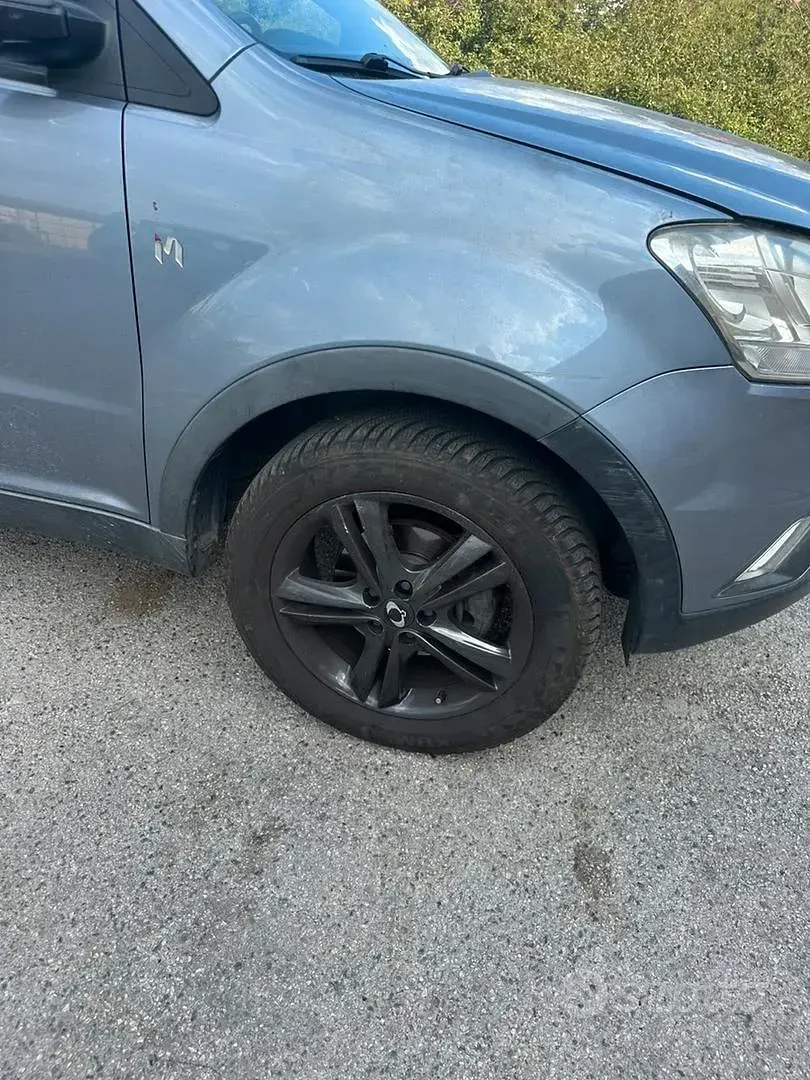 Usata SsangYong Korando 175 CV (128 kW) 2011 Grigio SUV