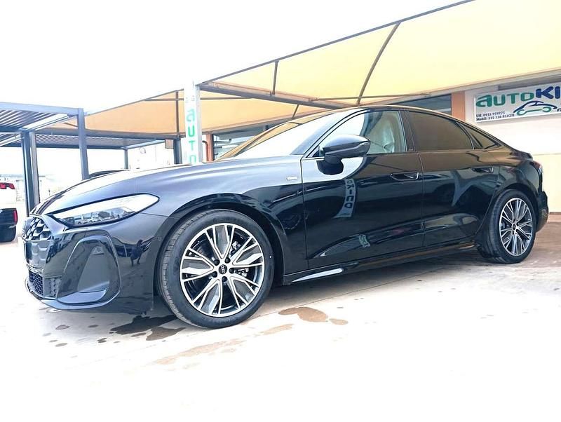 Nuova Audi A5 Sportback S-Line 204 CV (150 kW) 2025 Nero Utilitaria