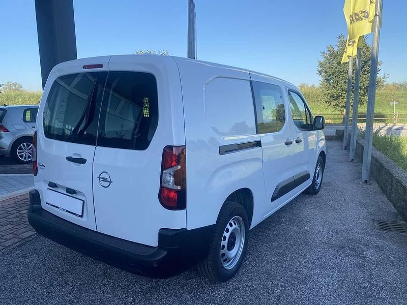 Usata Opel Combo 102 CV (75 kW) 2024 Bianco Monovolume