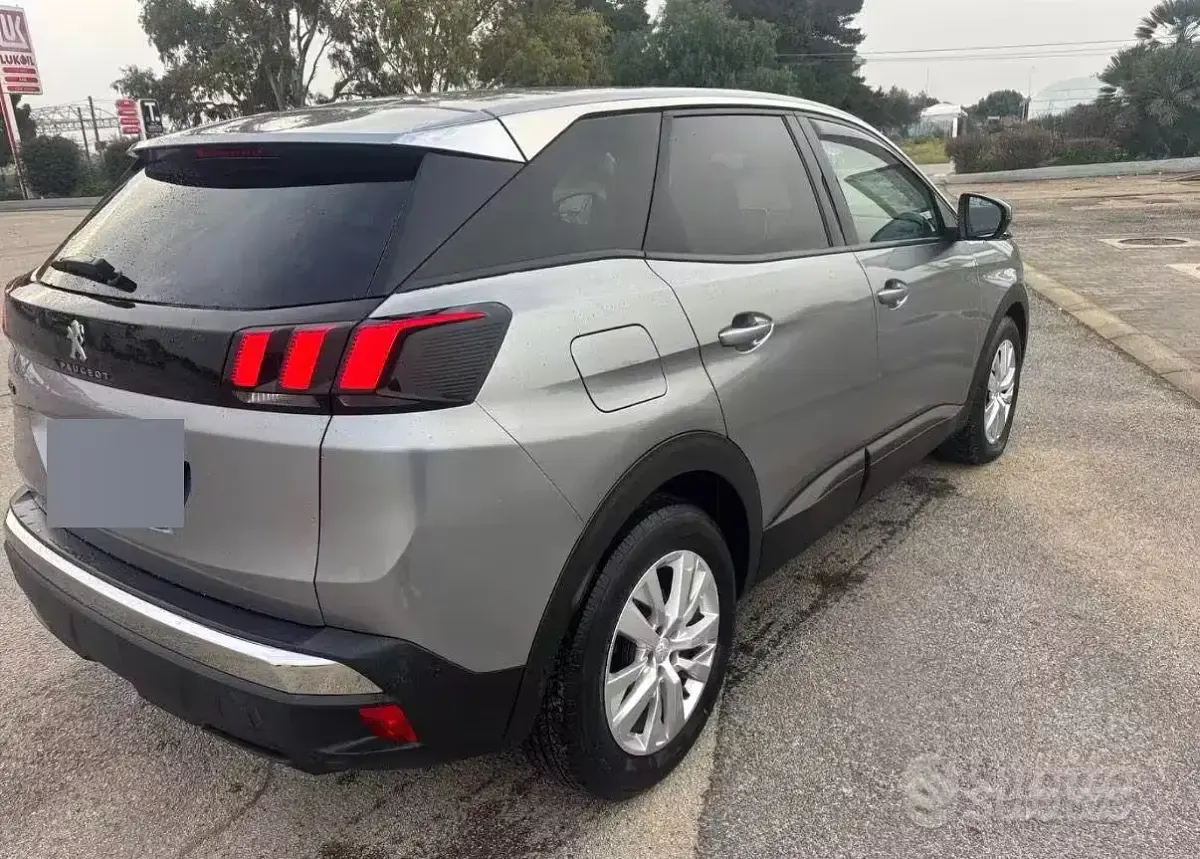 Usata Peugeot 3008 150 CV (110 kW) 2019 Grigio SUV