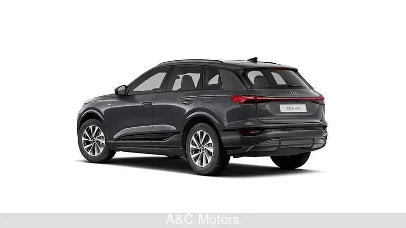 Nuova Audi Q6 e-tron S-Line 119 kW (163 CV) 2026 Grigio SUV