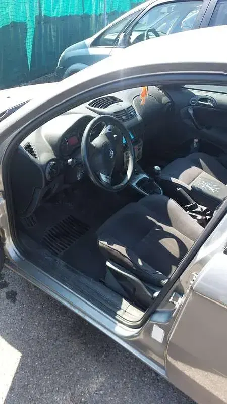 Usata Alfa Romeo 147 Exclusive 120 CV (88 kW) 2007 Utilitaria