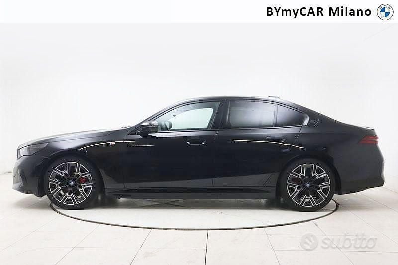 Usata BMW i5 M Sport 442 kW (601 CV) 2024 Nero Berlina