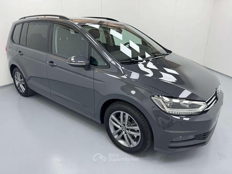 Nuova VW Touran 150 CV (110 kW) 2025 Dolphin grey Monovolume
