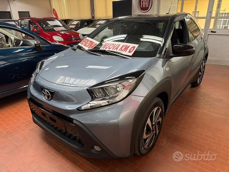 Nuova Toyota Aygo X Trend 72 CV (52 kW) 2025 Grigio SUV