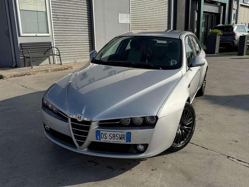 Usata Alfa Romeo 159 Distinctive 150 CV (110 kW) 2008 Argento Station wagon