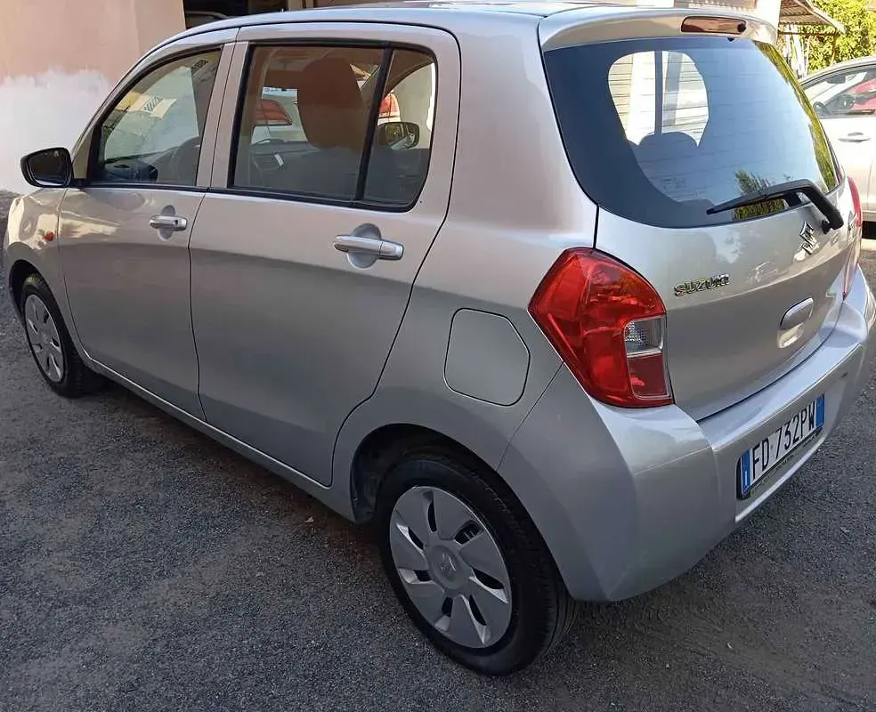 Usata Suzuki Celerio Style 68 CV (50 kW) 2016 Grigio Utilitaria