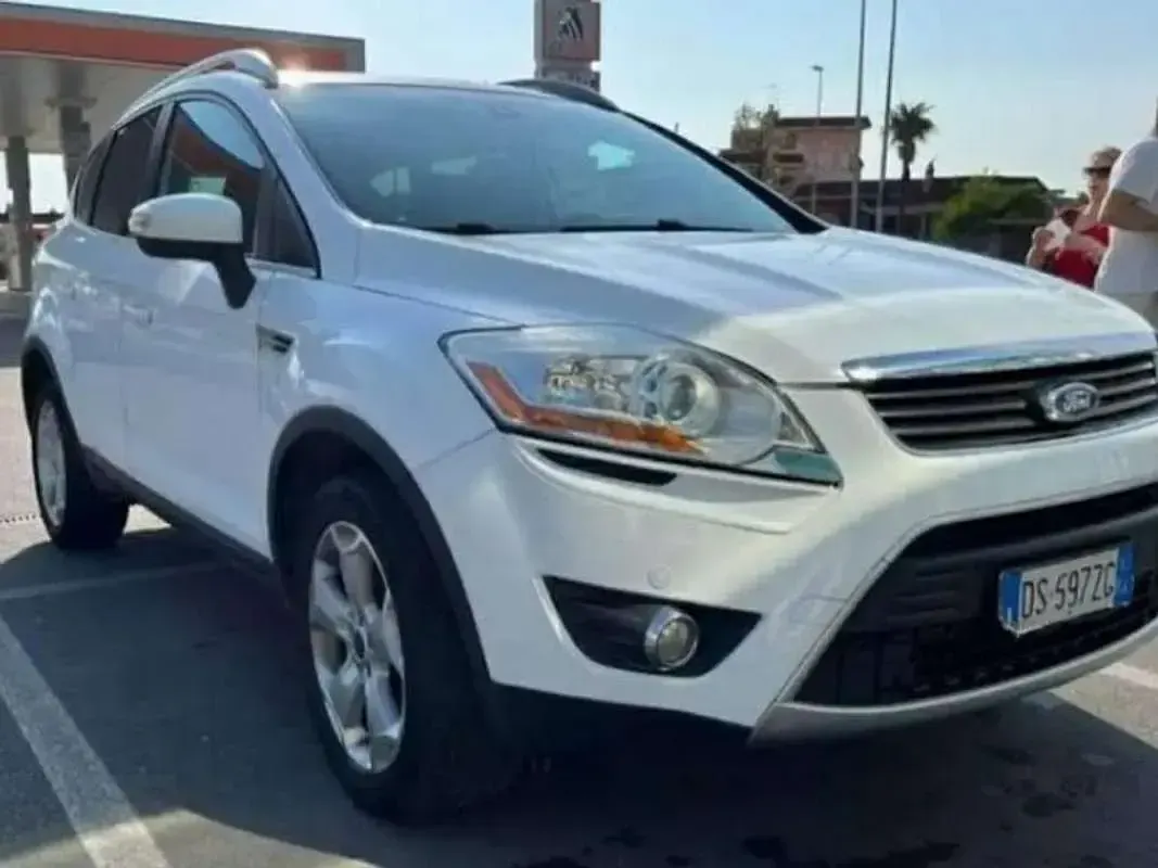 Usata Ford Kuga Titanium 136 CV (100 kW) 2008 Grigio SUV