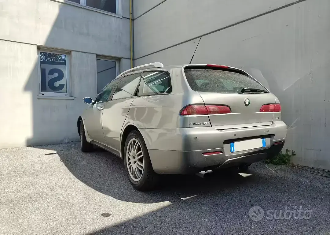 Brugt Alfa Romeo Crosswagon 150 HK (110 kW) 2006 Grå Stationcar