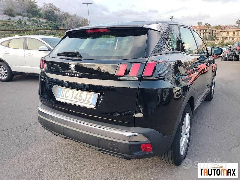 Usata Peugeot 3008 Business-Line 130 CV (95 kW) 2020 Nero SUV