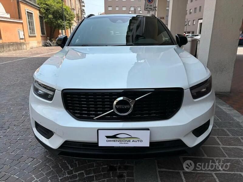 Usata Volvo XC40 R-Design 150 CV (110 kW) 2020 Bianco SUV