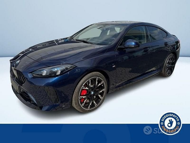Blu Nuova 2025 BMW 220 M Sport Coupé | 55.100 € (Molto cara) - Immagine 1/4