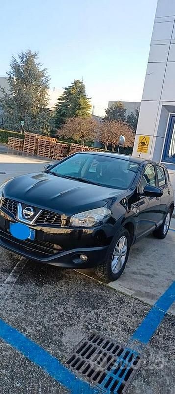 Nero Usata 2011 Nissan Qashqai Tekna SUV | 2950 € (Super prezzo) - Immagine 1/4