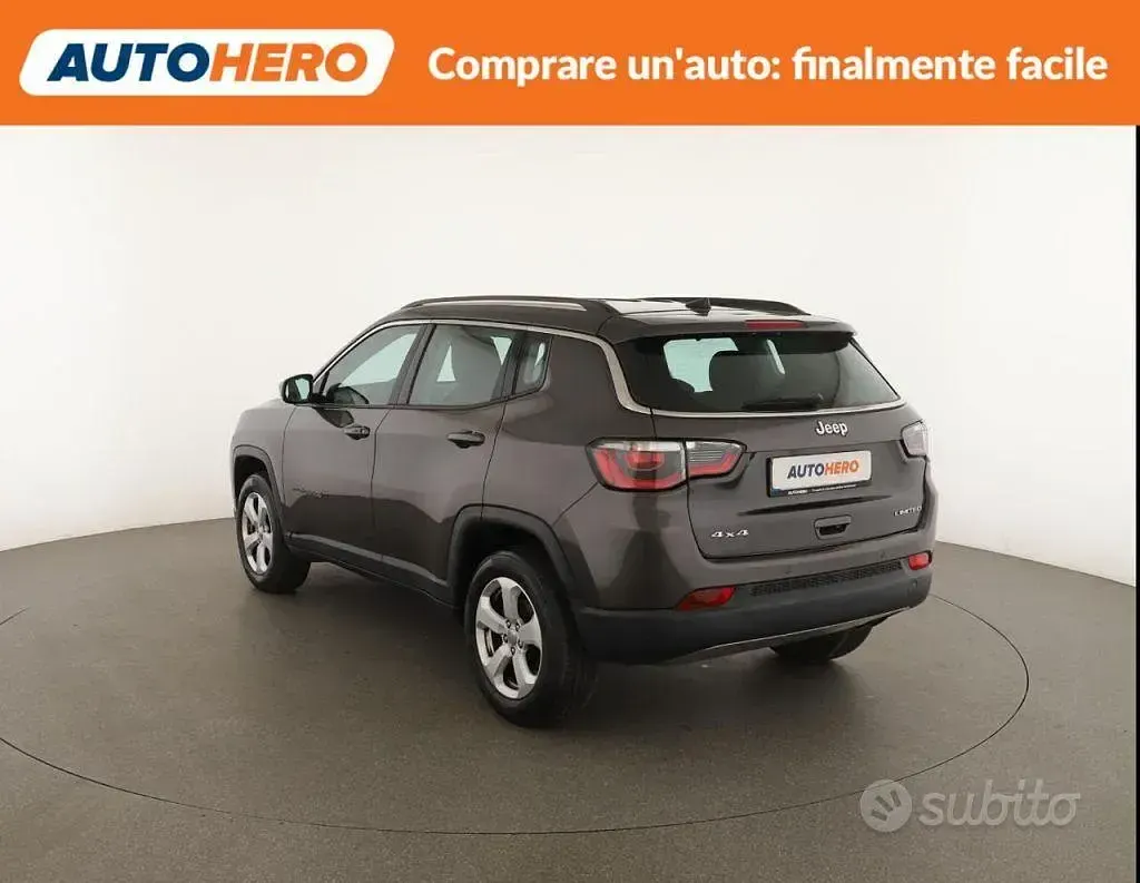 Usata Jeep Compass Limited 140 CV (102 kW) 2017 Grigio SUV