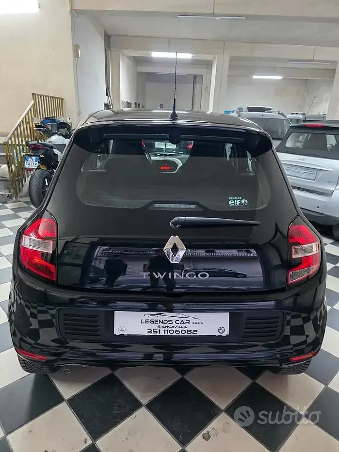 Usata Renault Twingo SE 69 CV (50 kW) 2015 Nero Utilitaria