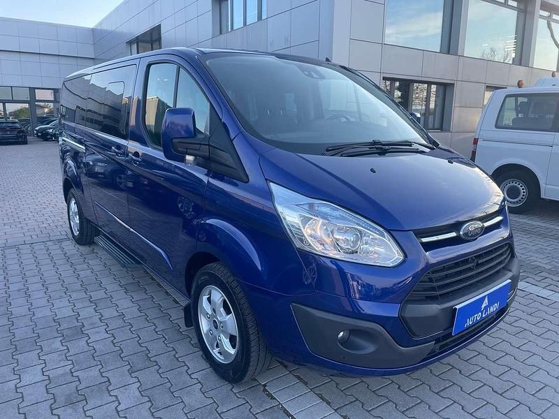 Usata Ford Transit Tourneo Trend 155 CV (114 kW) 2016 Blu/azzurro Monovolume