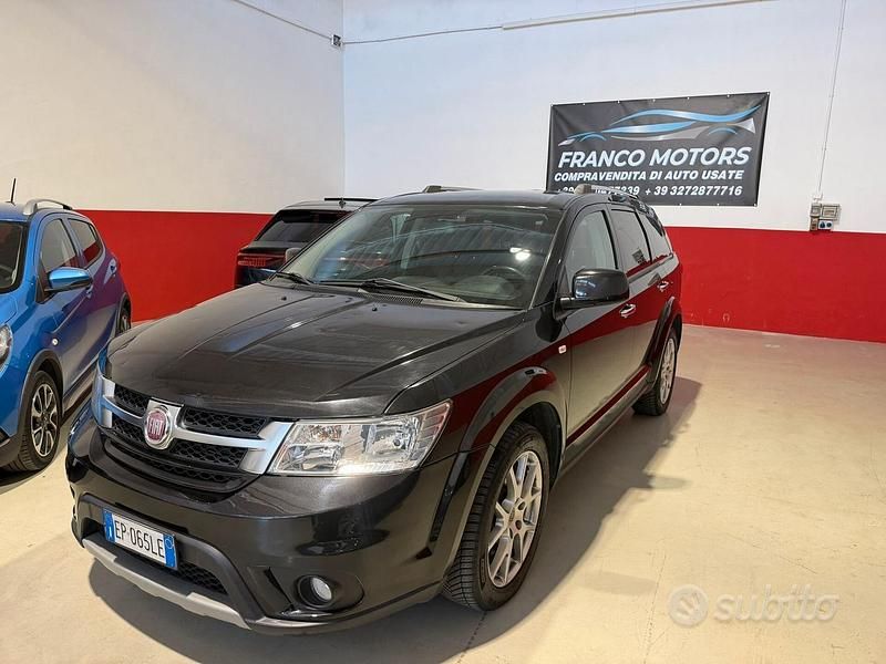 Usata Fiat Freemont Lounge 170 CV (125 kW) 2012 Nero SUV