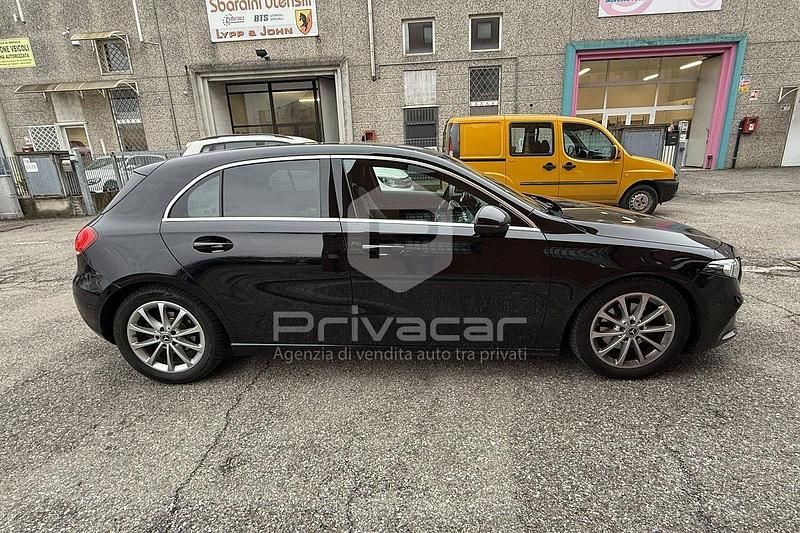 Usata Mercedes A180 116 CV (85 kW) 2019 Nero Berlina
