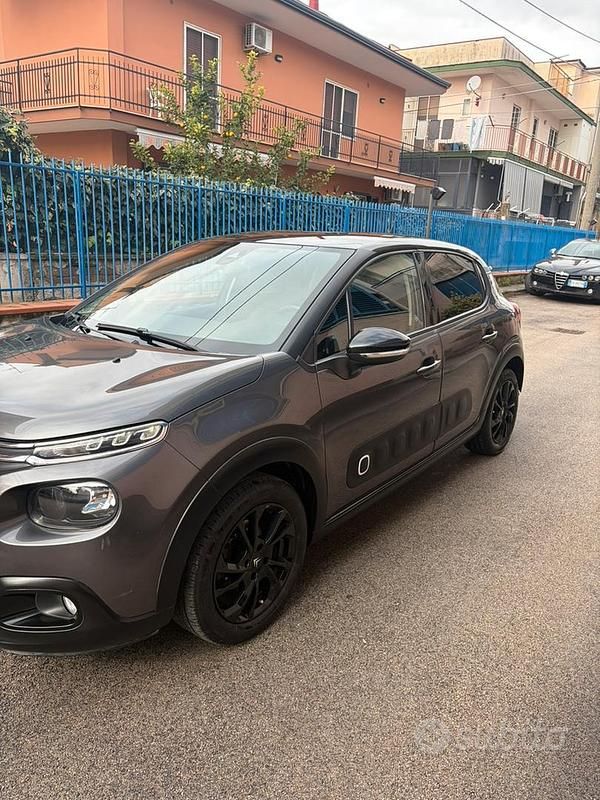 Usata Citroën C3 Shine 100 CV (73 kW) 2019 Utilitaria