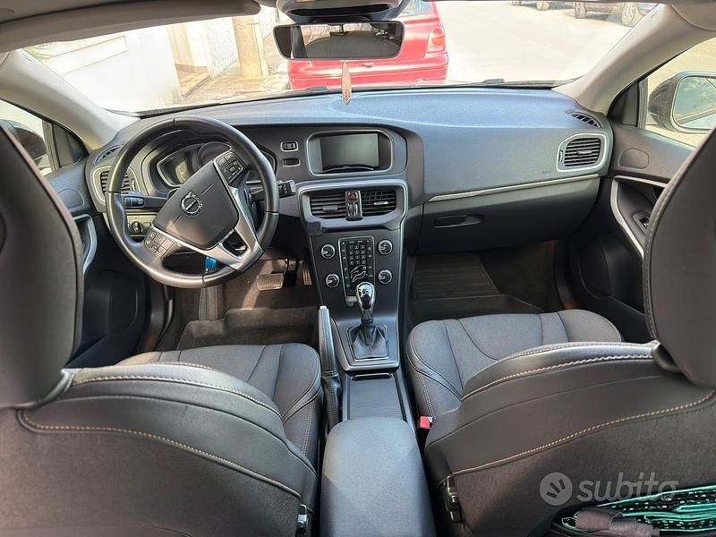 Usata Volvo V40 CC 2018 Grigio Station wagon