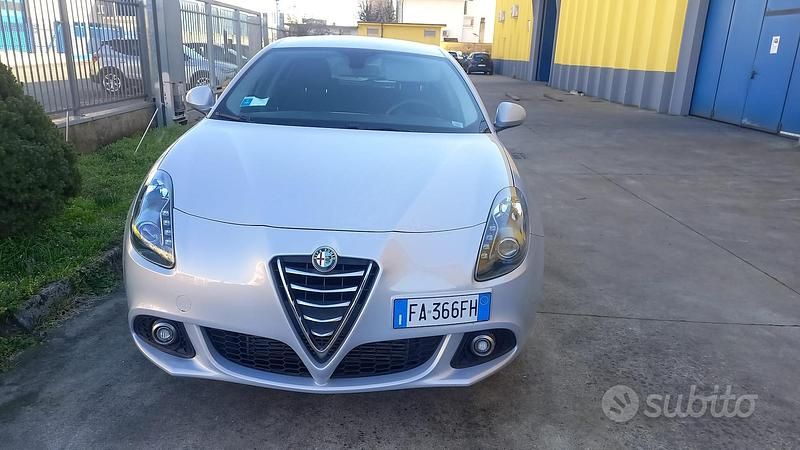 Usata Alfa Romeo Giulietta 150 CV (110 kW) 2015 Grigio Utilitaria