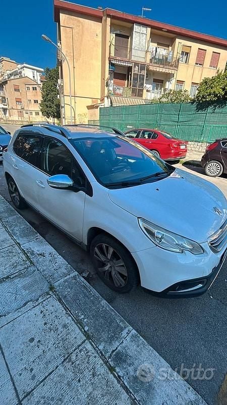 Usata Peugeot 2008 99 CV (72 kW) 2016 Bianco SUV