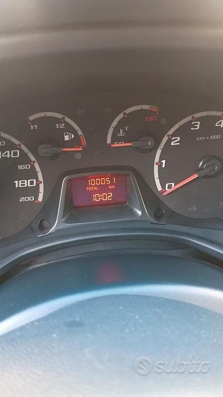 Usata Ford Ka Titanium 69 CV (50 kW) 2014 Grigio Utilitaria